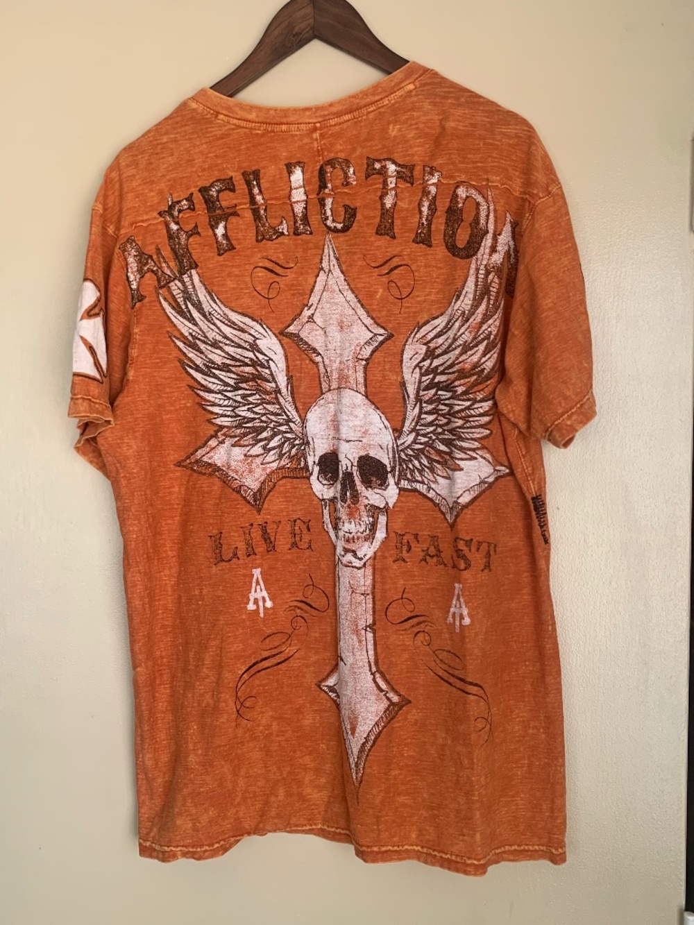 Affliction American Customs Graphic V- neck T-shirt Orange Grunge Biker Sz.XL